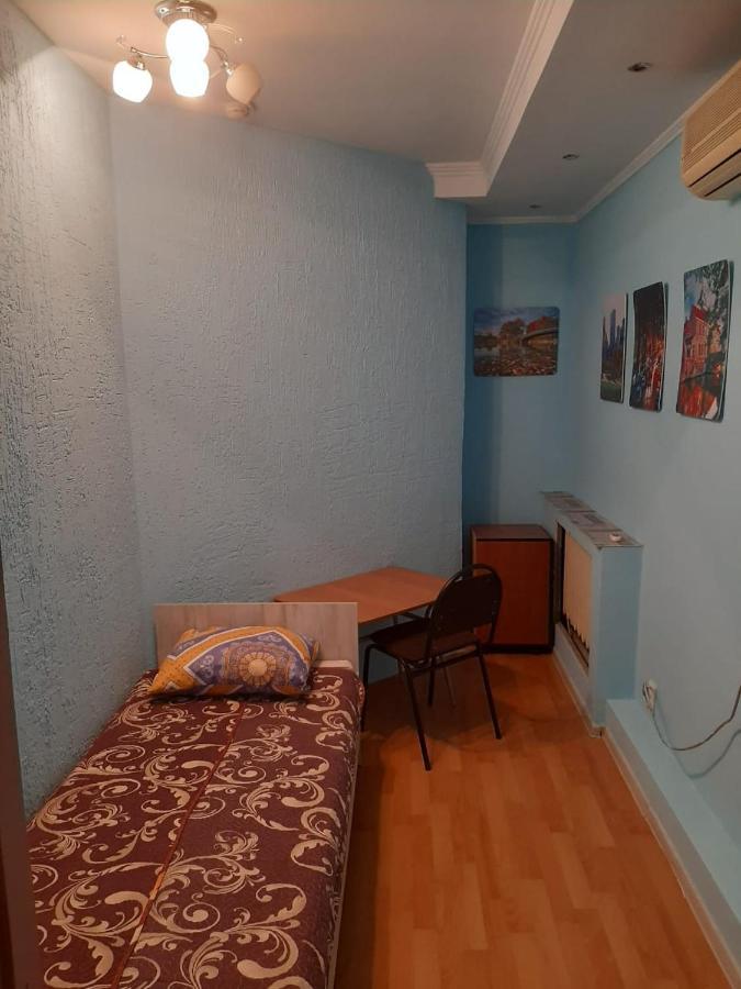 Фэмили Хостел Almaty Exterior foto
